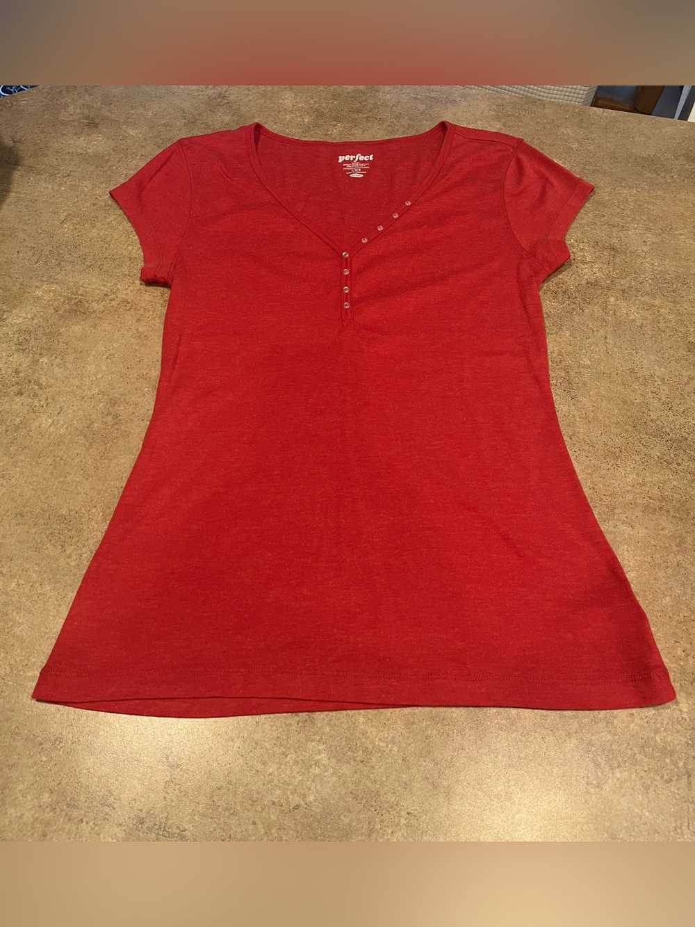 Old Navy Red Henley V-Neck Short Sleeve Top - Size L - Like New - Never Worn